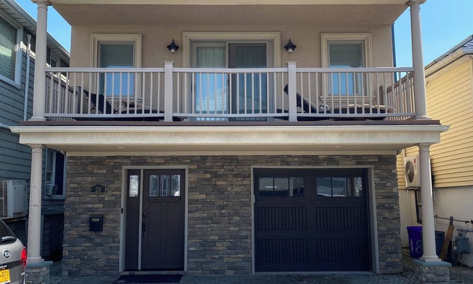 Alden Manor Casa | Steps from the beach! Beautiful 3-bedroom house in Long Beach