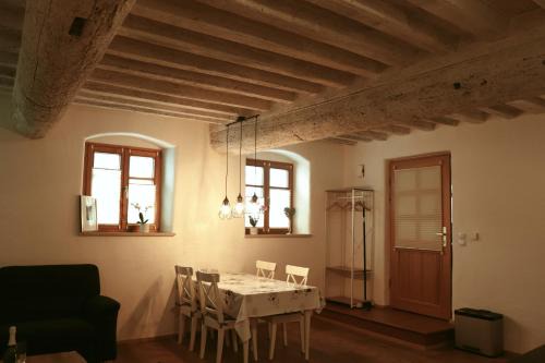 Kraiburg Apartamento | Stilvolle Wohnung auf 50 m² mit Parkplatz und WiFi