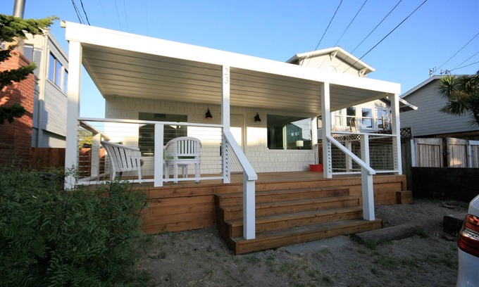 Stinson Beach Casa | Tarifas con descuento !! Cabaña moderna de mediados de siglo