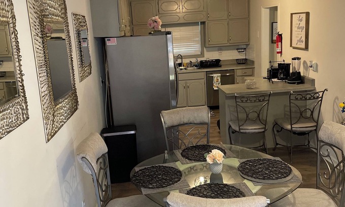 Stockbridge Casa | Stockbridge Sanctuary: Charming 3-bedroom house in Atlanta Georgia