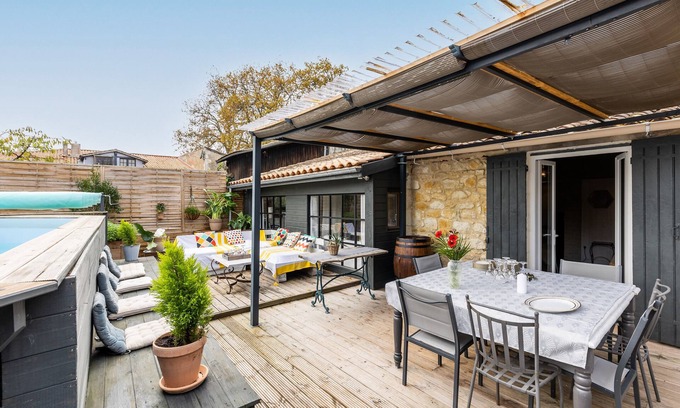 Vertheuil Casa | Casa de piedra con piscina y zona de bienestar