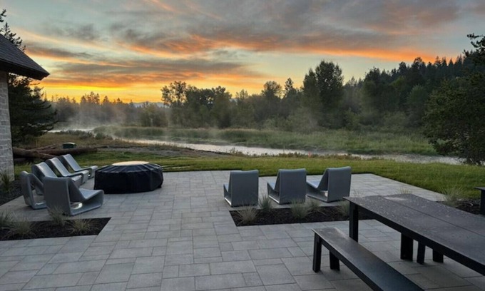 McCall Apartamento | Stonehaus on the River.