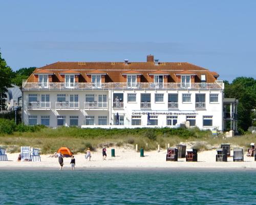 Juliusruh Hotel | Strandhotel Dünenhaus
