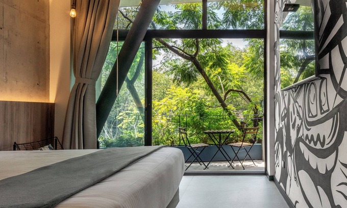 Roma Sur Hotel | Street Art Hotel Roma