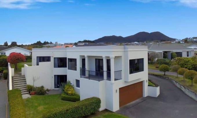 Waipahihi Apartamento | fairview · Studio 28 Deluxe King Unit