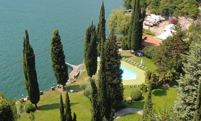 Faggeto Lario Apartamento | Studio A superior by Interhome