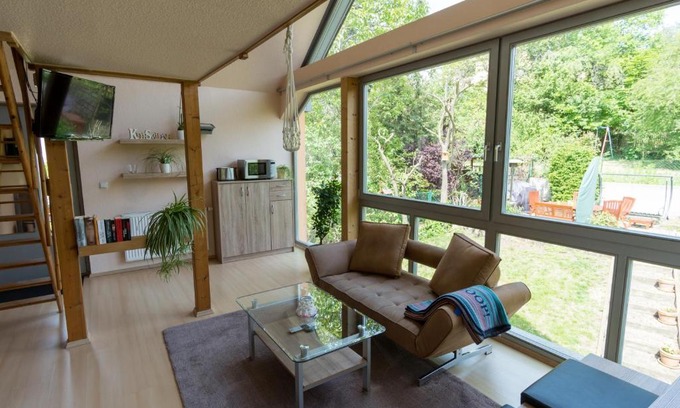 Kleinpestitz/Mockritz Apartamento | STUDIO am Kaitzer Weinberg