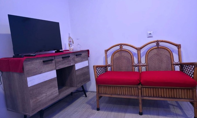 Sao Jorge Apartamento | Studio Apartment 'Luci's House B' with Mountain View, Shared Terrace and Wi-Fi