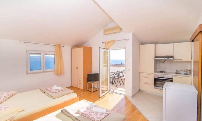 Dugi Rat Apartamento | Apartamento Estudio en Dugi Rat con Seaview, Terraza, Acondicionador, WIFI (5113-1)