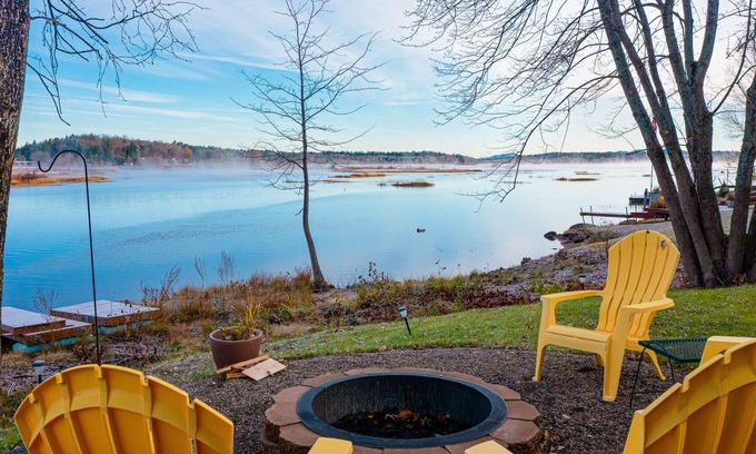 Tupper Lake Apartamento | Studio Apartment with Water Views!