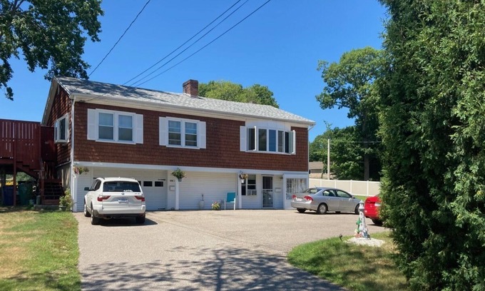Hampton Apartamento | Studio Apt, 4 minute walk from Beach