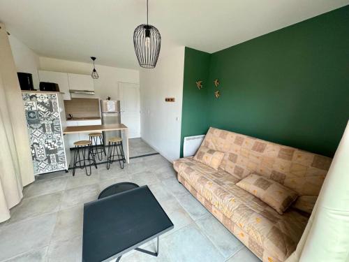Saint-Marcel-les-Valence Apartamento | Studio avec extérieur ombragé