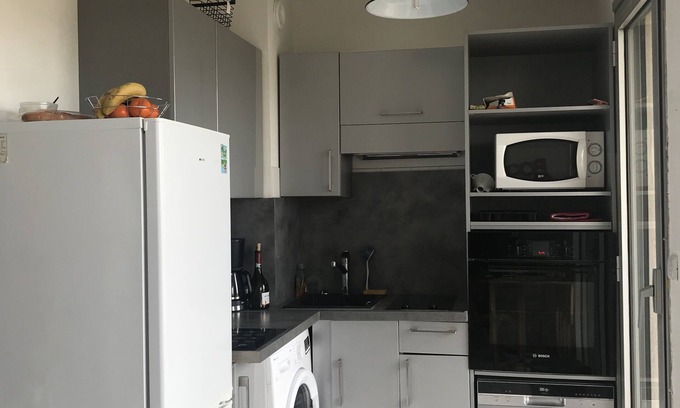 Saint-Laurent-du-Var Apartamento | Studio Bien Placé et Dans un Quartier Calme