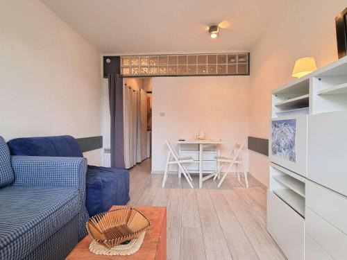 Saint-Etienne-en-Devoluy Apartamento | Studio Cabine pour 4 à SuperDévoluy, proche pistes et commerces, wifi et parking gratuits - FR-1-525-209