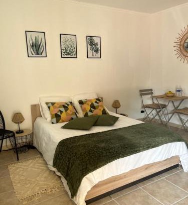 Istres Casa | Studio chez joss