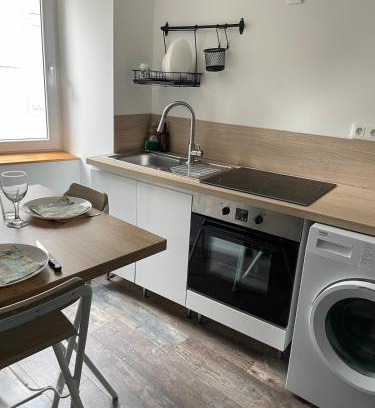Castelnaudary Apartamento | Studio CLIMATISÉ au cœur de la ville, gare à pied, café offert