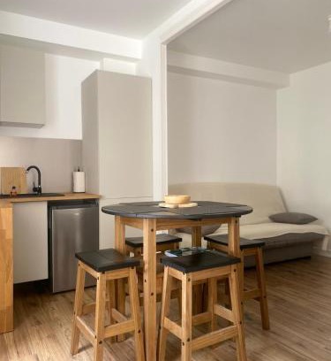 Sainte-Therese-Demi-Lune Apartamento | Studio cosy et équipé