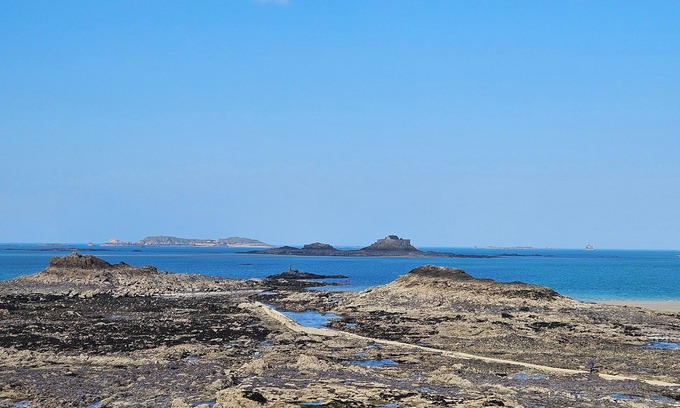 Saint-Igneuc Apartamento | Studio dinard 60 m from l'écluse beach Pets not allowed