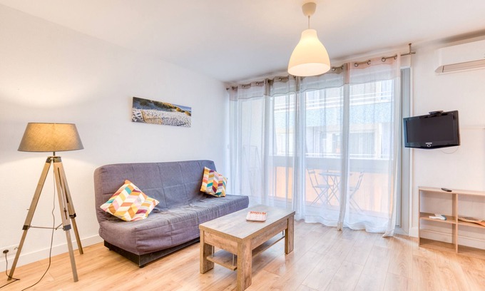 Palavas-les-Flots Apartamento | Estudio con acceso directo a la playa y vistas al mar, Wi-Fi y aire acondicionado.