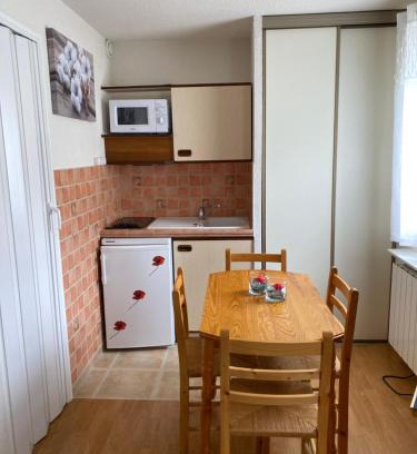 Font-Romeu-Odeillo-Via Apartamento | Studio Font-Romeu avec place de parking