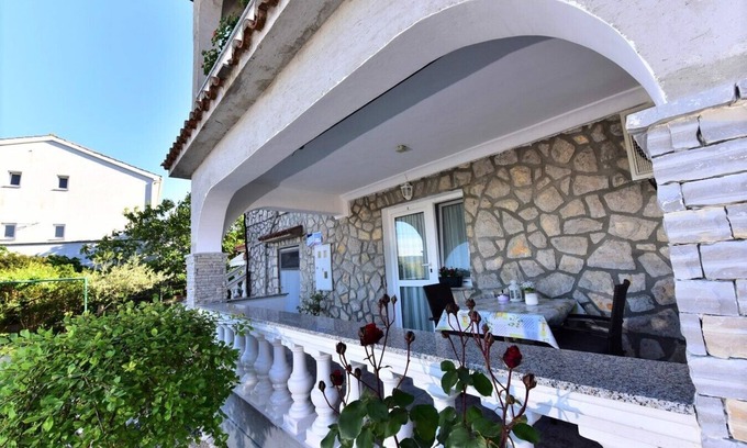 Salatic Apartamento | Apartamento vacacional para 2 personas, zona tranquila, barbacoa