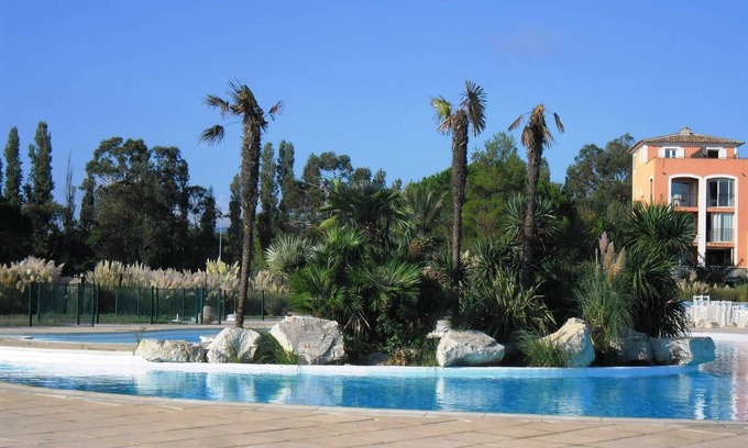 Gassin Apartamento | Studio for 3 people in a seaside residence with a pool located in the Gulf of Saint-Tropez