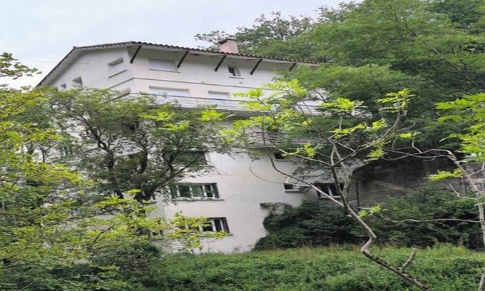 Les Bains de la Preste Apartamento | Studio perched in the flora of the High Vallespir