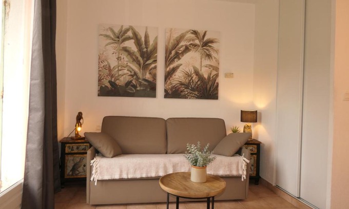 Mouans-Sartoux Apartamento | Studio meublé en face du golf côté piscine