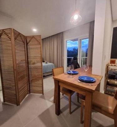 Alto Ribeirao Apartamento | Studio moderno e bem equipado próximo à praia