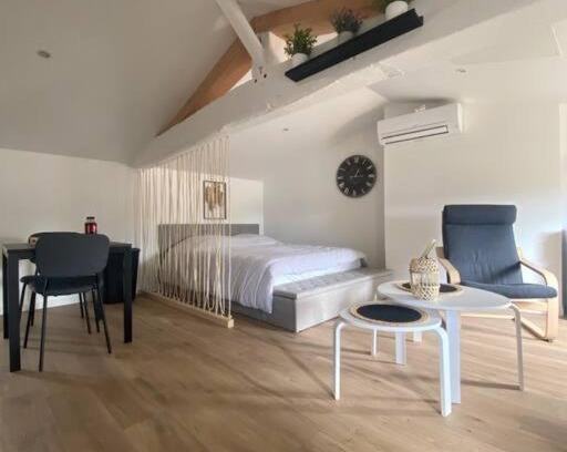 Blaye Apartamento | Studio neuf lumineux climatisé