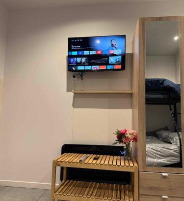 Pierrefitte-sur-Seine Apartamento | Studio plus proche metro 13