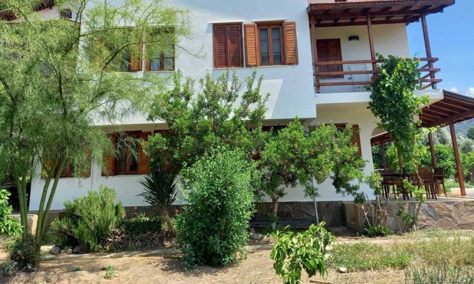 Ozdere Apartamento | Studio roof with antique furnitures and wonderful sea view terrace