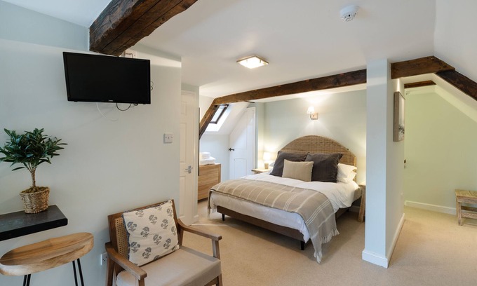 Chedington Apartamento | Estudio-Baño privado con ducha