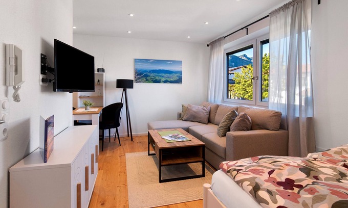 Kreuzfeld Apartamento | Estudio 'Sophia Inzell - Nuevo' con vistas a la montaña y Wi-Fi