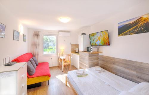 Ljubljana Apartamento | Studio Southwest 3 with AirCon & FREE Parking