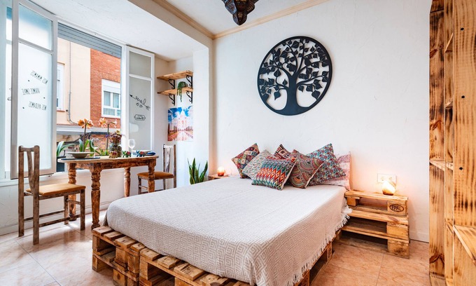 Burriana Apartamento | Estudio 'Tajmahal Precioso Loft' con balcón, Wi-Fi y aire acondicionado