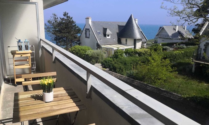 Saint-Quay-Portrieux Apartamento | Studio Vue Mer à 5min de la Plage