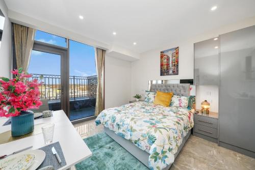 Valentines Apartamento | Studio with Balcony Godino Hotel Ilford