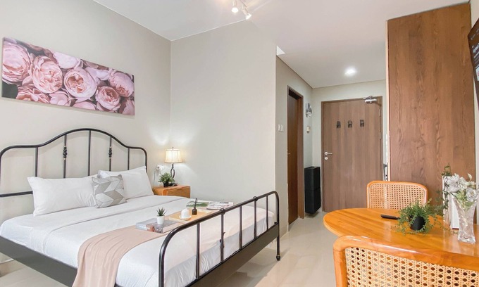 Kedungmanggu Apartamento | Studio with View at Royal Sentul Park