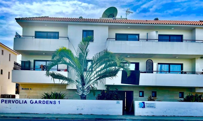 Pervolia Apartamento | Stunning 1-Bed Apartment in Larnaca near the sea