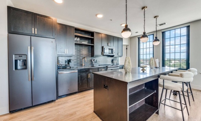 Deep Ellum Apartamento | Stunning 2 bedroom highrise deep ellum Dallas
