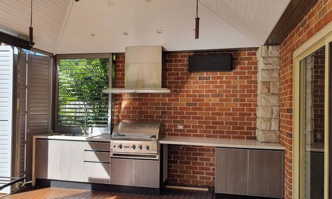 Castle Hill Casa | Stunning 4-bedroom with pooln