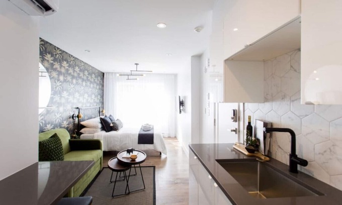 Little Italy Apartamento | Stunning 4 Suites on private Floor in Little Italy by Denstays