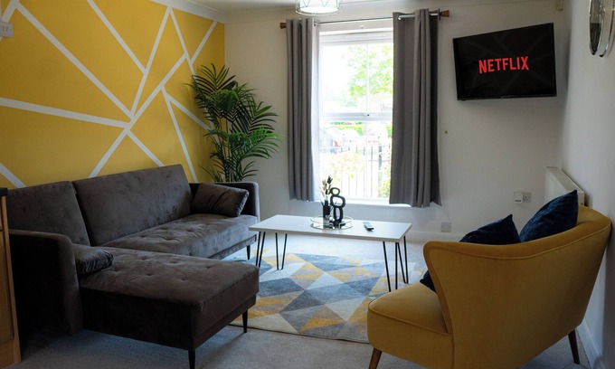 Bletchley Casa | Stunning 6-Bed House in Milton Keynes