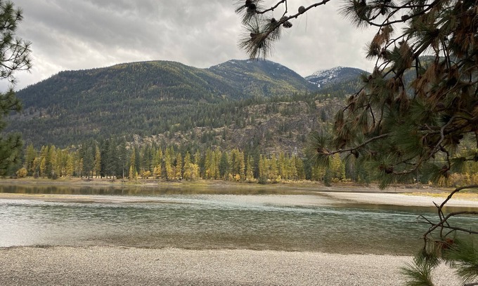 Thompson Falls Alquiler De RV | Stunning 9.3 acres riverfront w electric- near Quinn’s Hotsprings!
