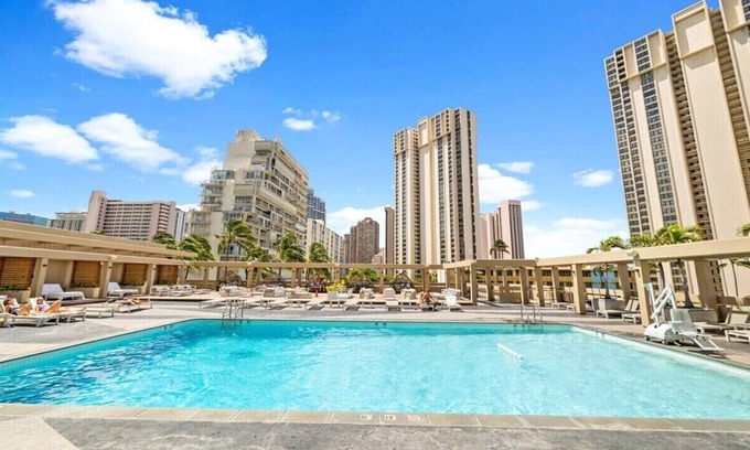 Ala Moana Condominio | Stunning Ala Moana 1BR W| Balcony & Mountain/City Views