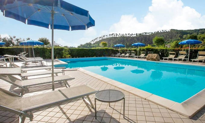 Monteluiano Apartamento | Impresionante apartamento en Gubbio con.