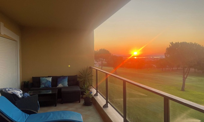 Atalaia Apartamento | Stunning bay views overlooking championship golf course