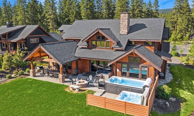 Cle Elum Casa | Impresionante campo de golf en casa con orientación sur! 300 yardas de la bodega!