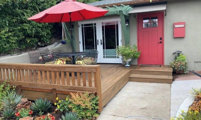 La Mesa Casa | Stunning Guest House 15 min. from Zoo, Downtown